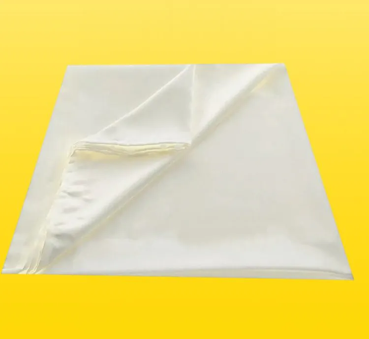 Tenda Parasole Raso Crema Taç - Design Elegante