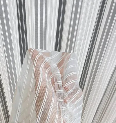 Tenda Voile Moderna a Righe – Leggera ed Elegante 5