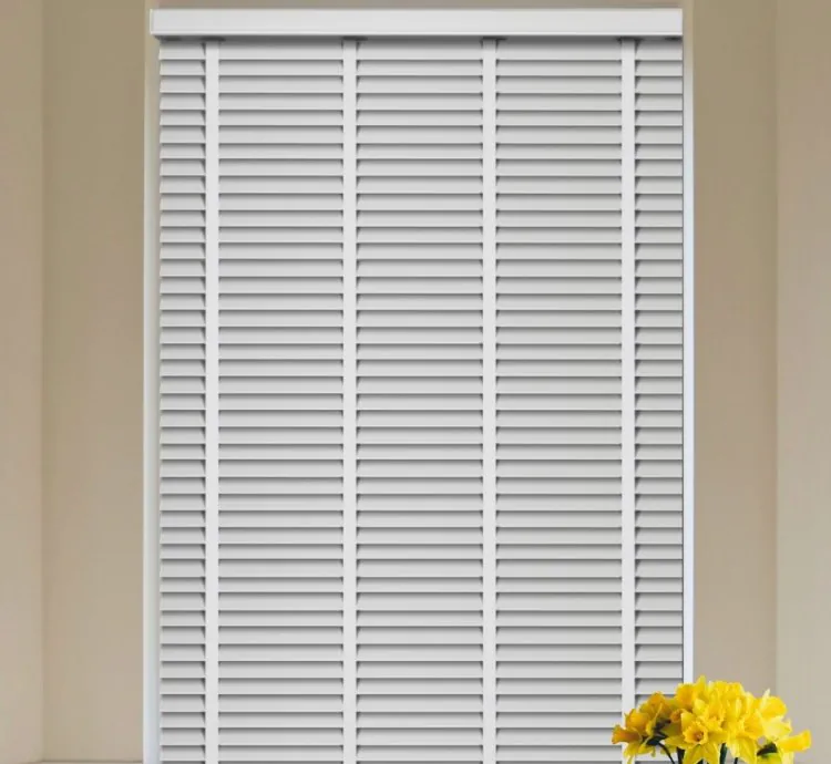 Cream Venetian Blind (V2)