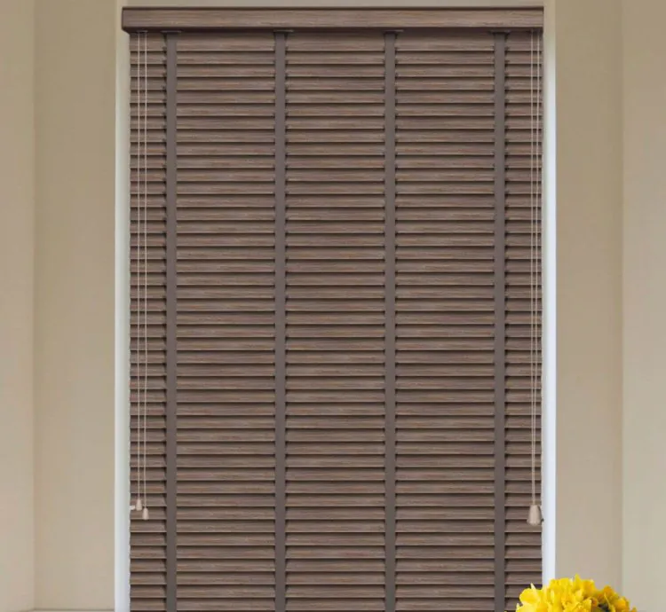 Patterned Wood Color Venetian Blind