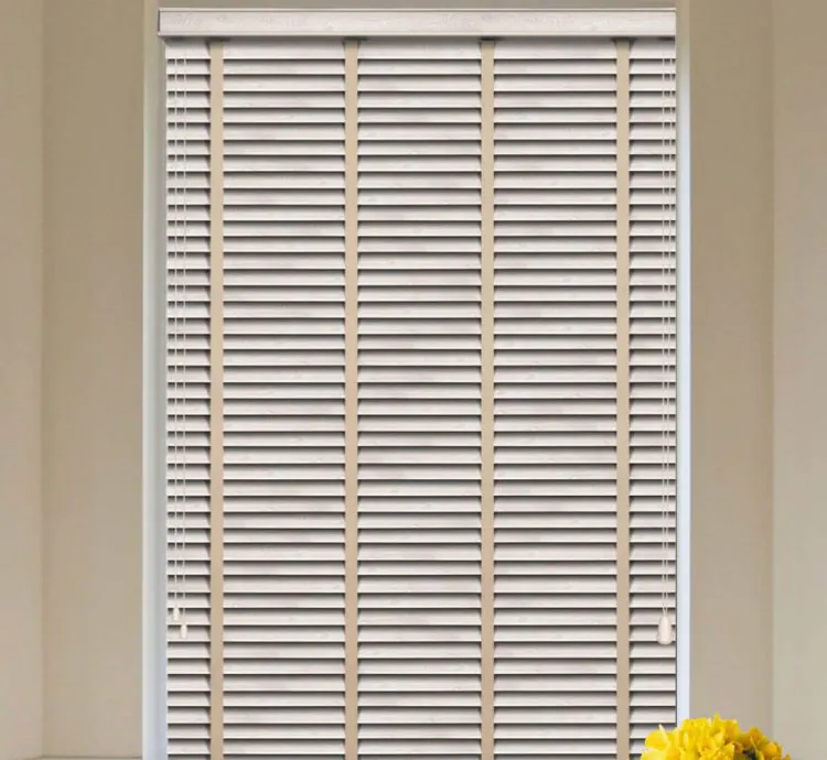Patterned Cream Venetian Blind (V3)
