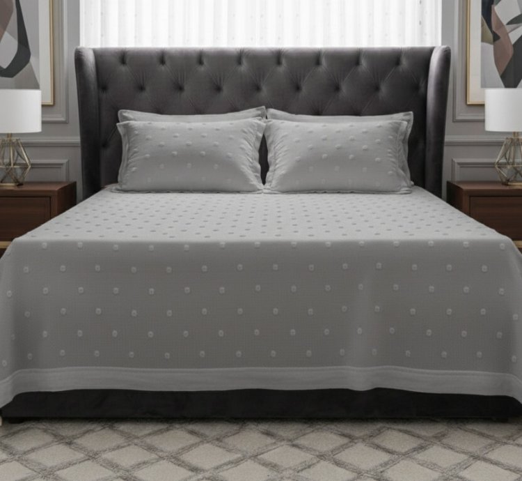Bohem Ponponlu Gri Yatak Örtüsü Seti - 260x250 cm + 4 Yastık Kılıfı