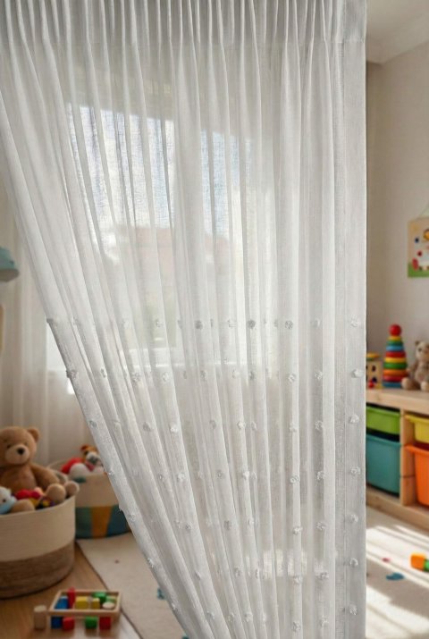 Tenda Tulle Effetto Lino con Mezzi Pon Pon - Stile Scandinavo e Boho (Antipiega)