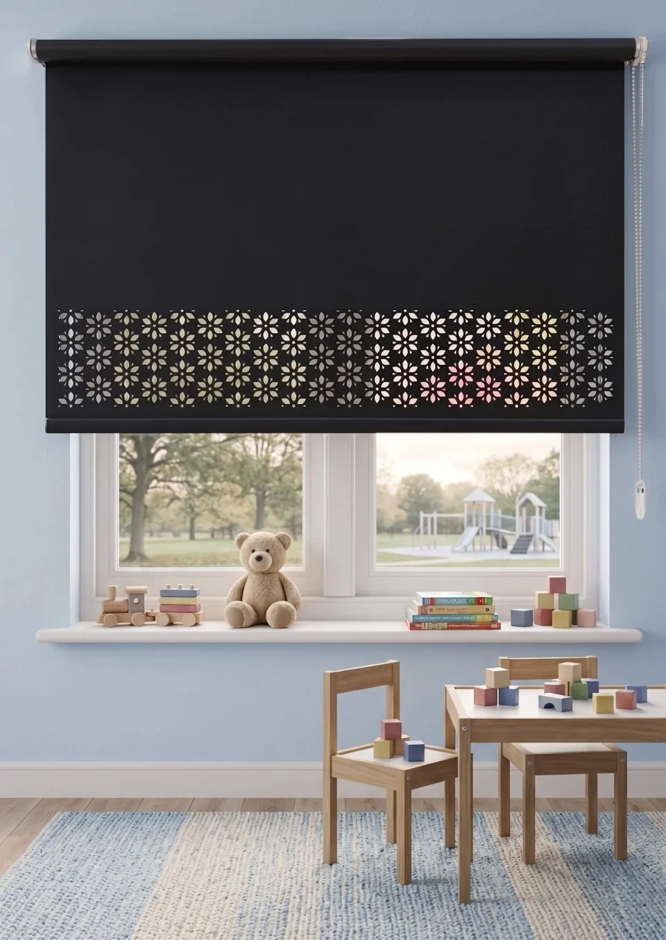 Schwarzes lasergeschnittenes Rollo mit Gänseblümchen-Motiv - Wohnzimmer, Küche, Schlafzimmer Modell 2002