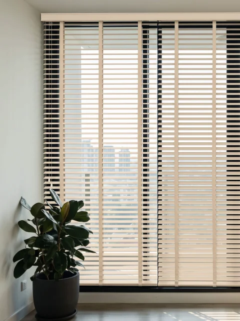Timeless Harmony: Beige Wooden Venetian Blinds | Motorized & Made-to-Measure 6