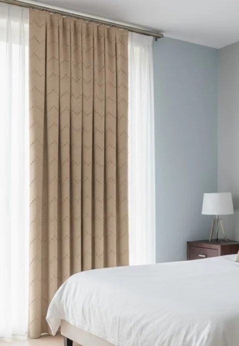 Cortinas Beige Texturizadas Diseño Zigzag con Pompones | A Medida, Técnica de Confección Personalizada 4