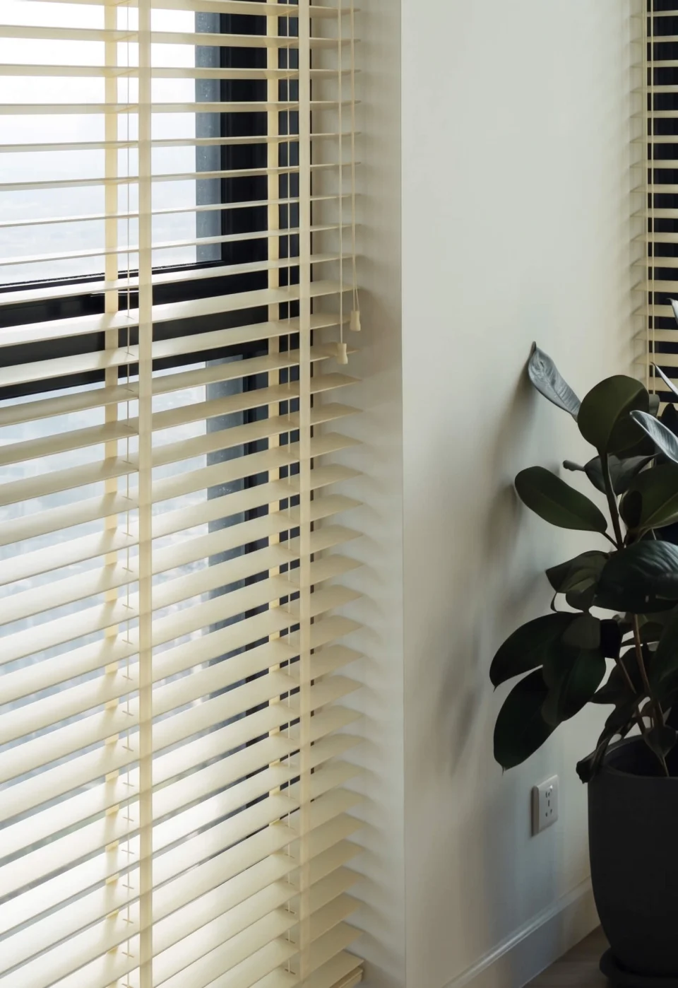 Made-to-Measure Cream Wooden Blinds | Motorized, Tape & Cord Options
