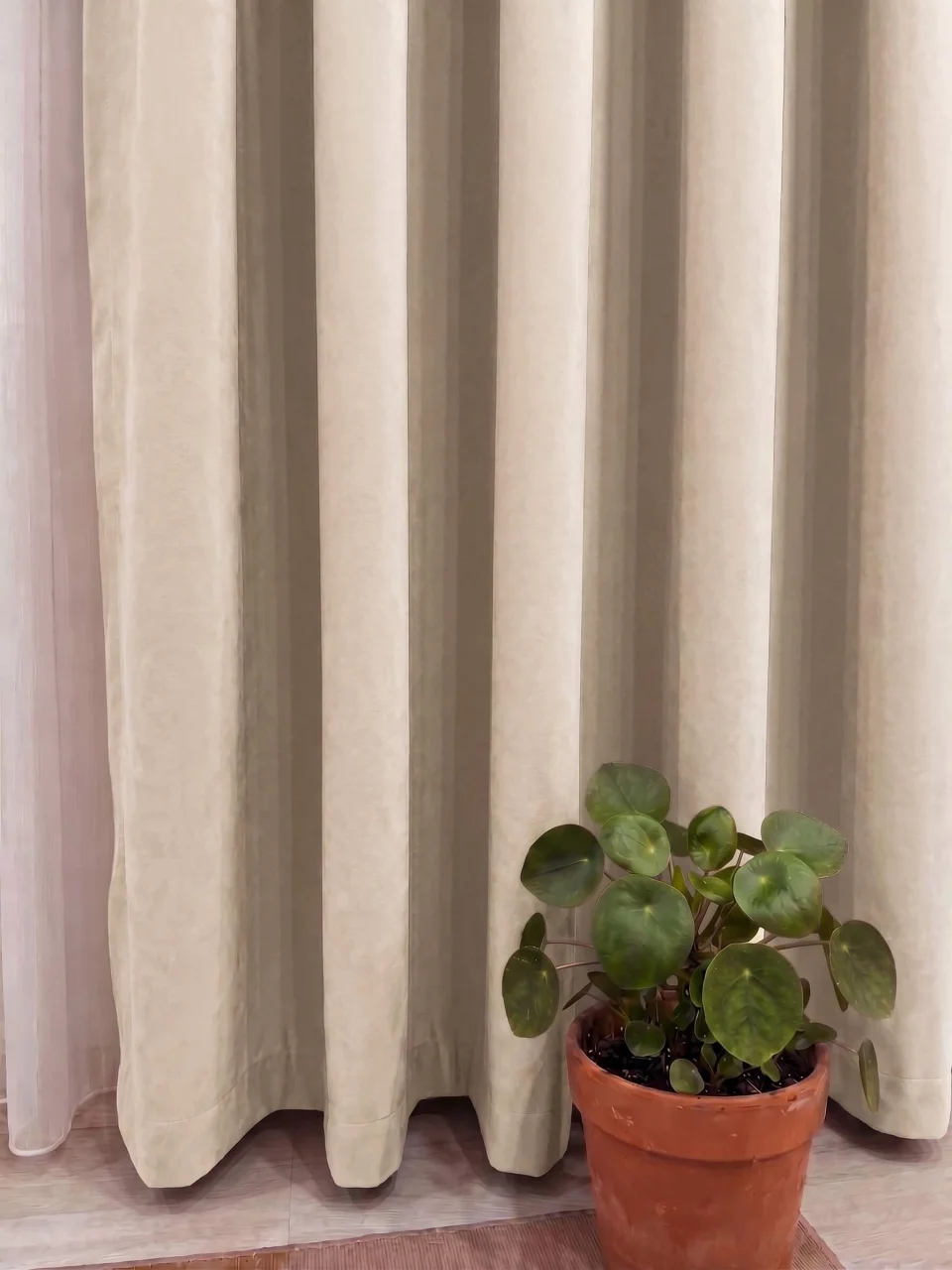 Draperii din Catifea Moale Crem, Perdele Simple la Comandă - Lucrate Manual Semiopace (Dimout)